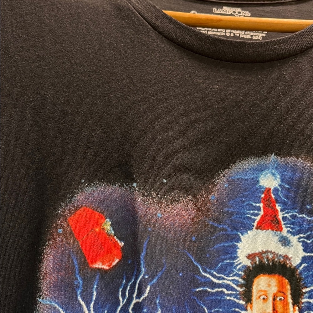 Set of 3 Unisex Christmas Pj bottoms & 3 Lampoon’s Christmas Vacation Tees. - Picture 8 of 12